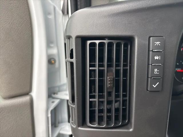 2025 Chevrolet Express Cargo Van RWD 2500 Regular Wheelbase WT