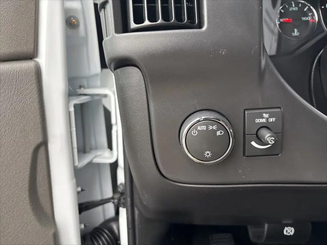 2025 Chevrolet Express Cargo Van RWD 2500 Regular Wheelbase WT