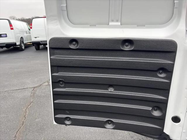 2025 Chevrolet Express Cargo Van RWD 2500 Regular Wheelbase WT