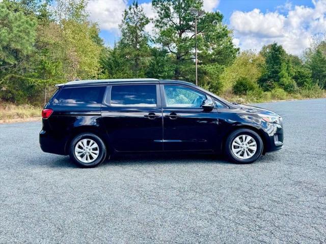 2016 Kia Sedona LX