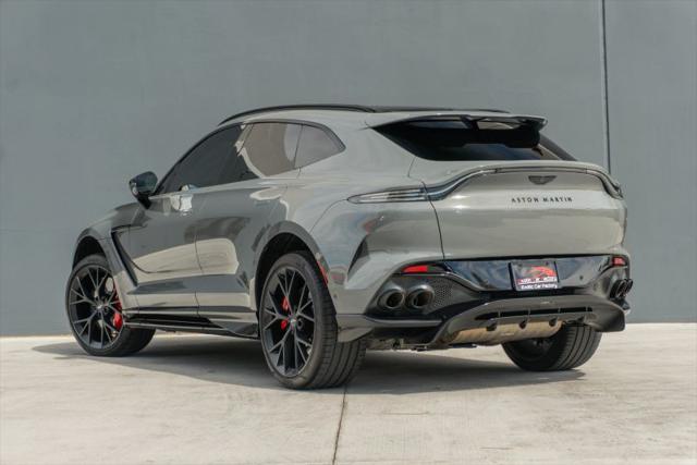 2025 Aston Martin DBX 707