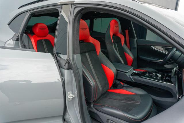 2025 Aston Martin DBX 707