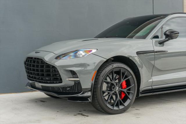 2025 Aston Martin DBX 707