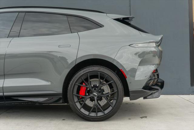 2025 Aston Martin DBX 707