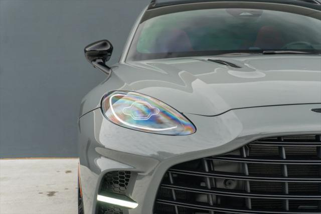2025 Aston Martin DBX 707