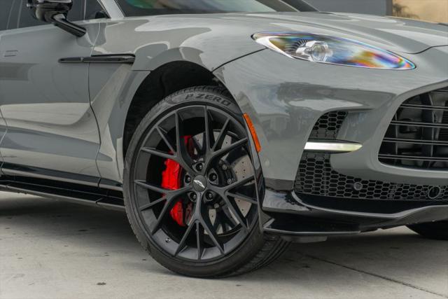 2025 Aston Martin DBX 707
