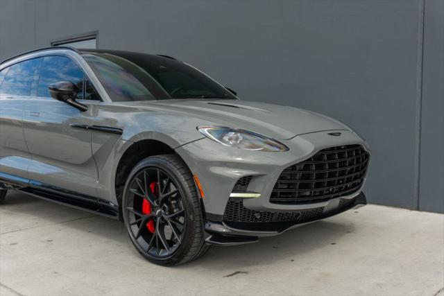 2025 Aston Martin DBX 707
