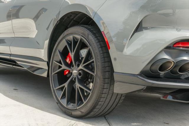 2025 Aston Martin DBX 707