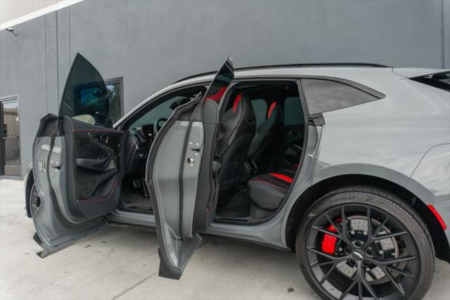 2025 Aston Martin DBX 707