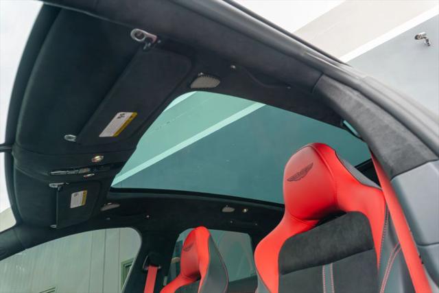 2025 Aston Martin DBX 707
