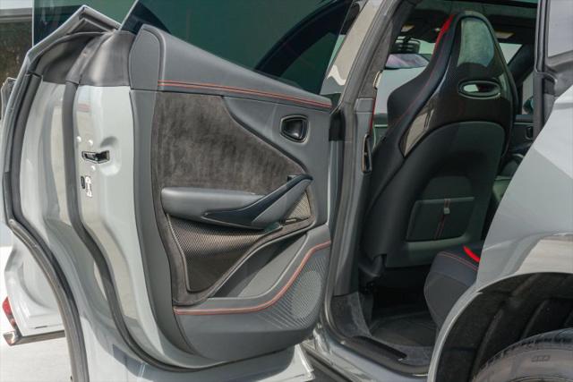 2025 Aston Martin DBX 707