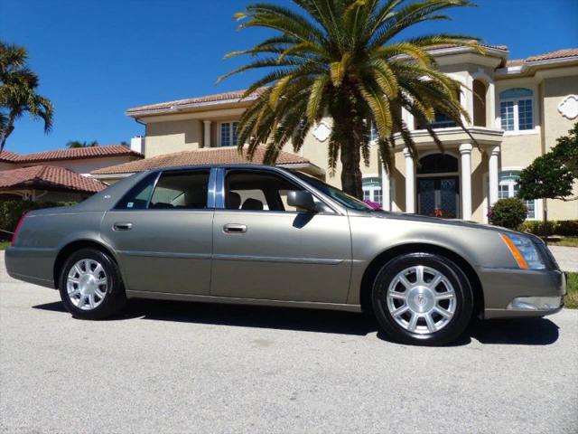 2011 Cadillac DTS Standard for sale in Lighthouse Point, FL
