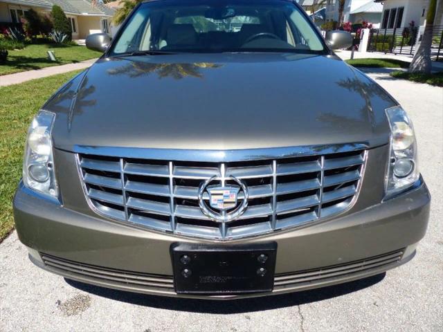 2011 Cadillac DTS Standard