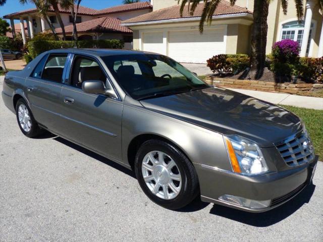 2011 Cadillac DTS Standard
