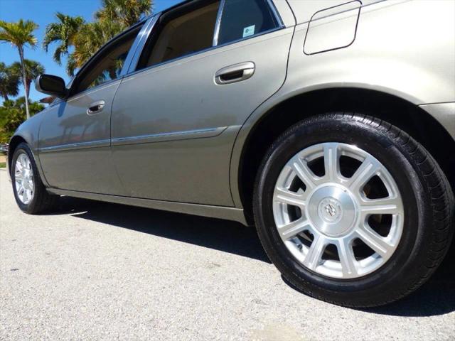 2011 Cadillac DTS Standard