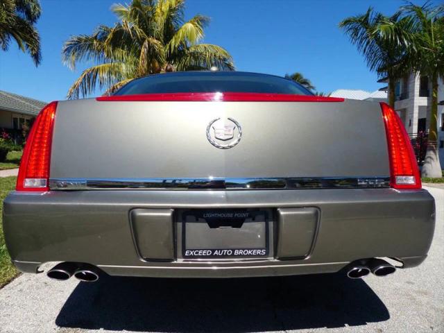 2011 Cadillac DTS Standard