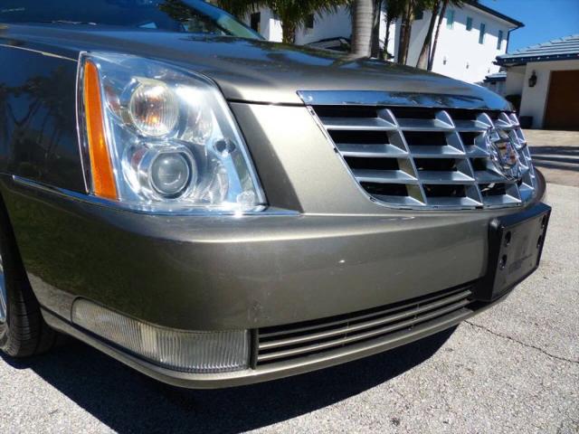 2011 Cadillac DTS Standard