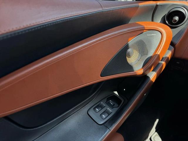 2016 McLaren 570S Base