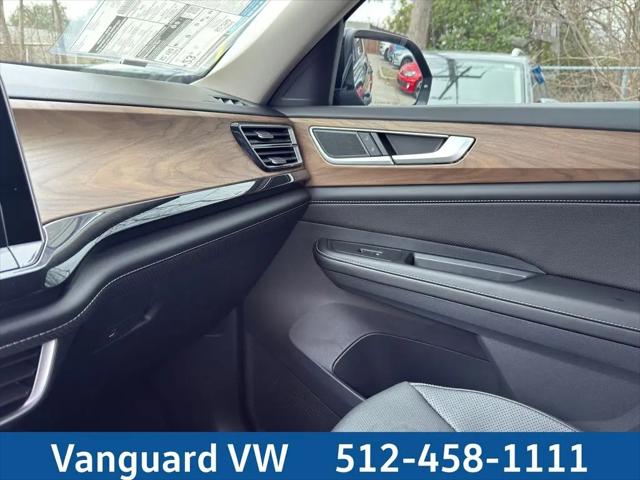2026 Volkswagen Atlas SE with Technology