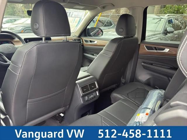 2026 Volkswagen Atlas SE with Technology