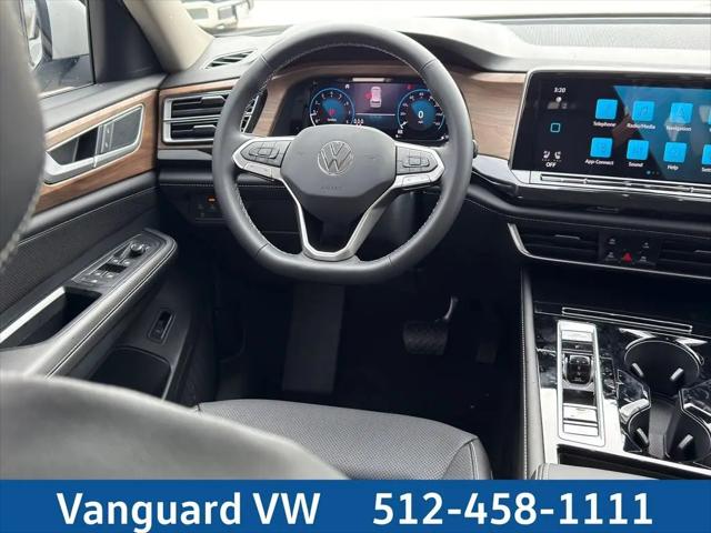 2026 Volkswagen Atlas SE with Technology