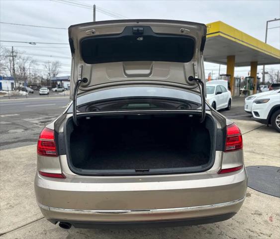 2016 Volkswagen Passat 1.8T SEL