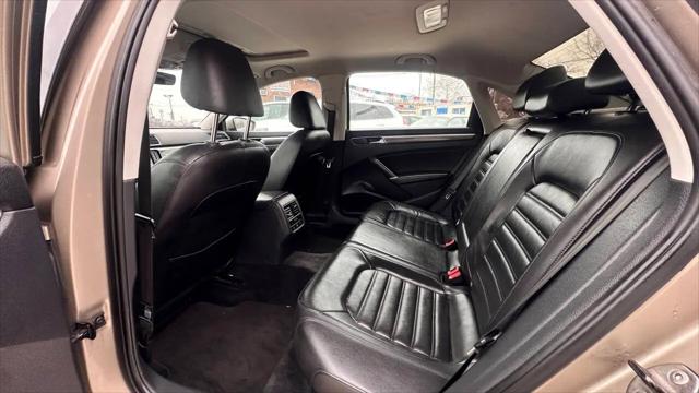 2016 Volkswagen Passat 1.8T SEL