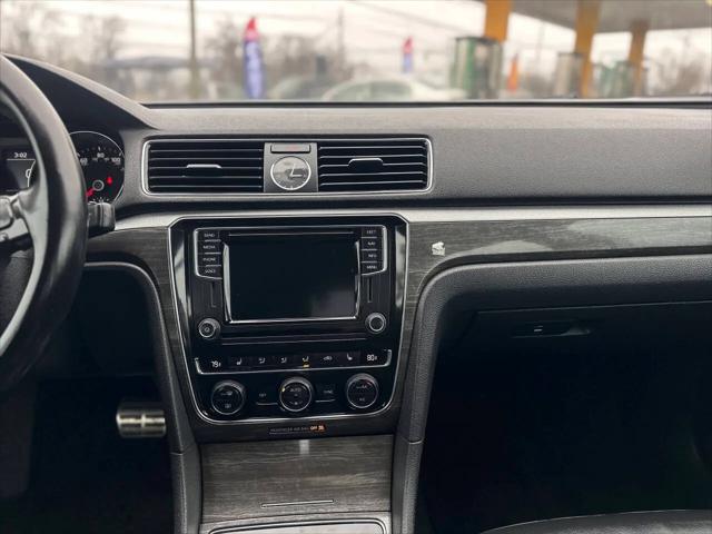 2016 Volkswagen Passat 1.8T SEL