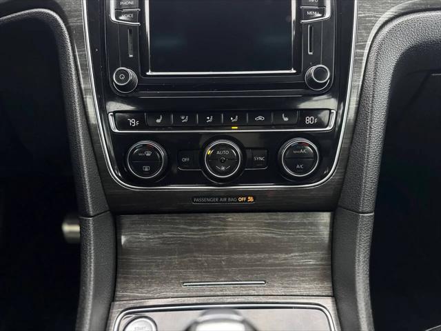 2016 Volkswagen Passat 1.8T SEL