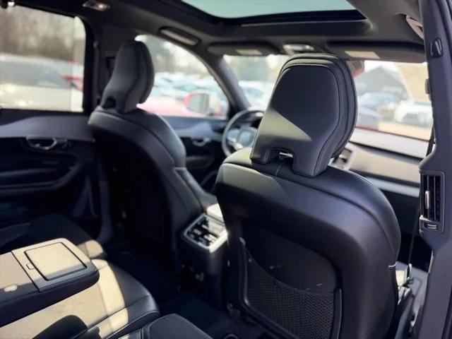 2019 Volvo XC90 T6 R-Design