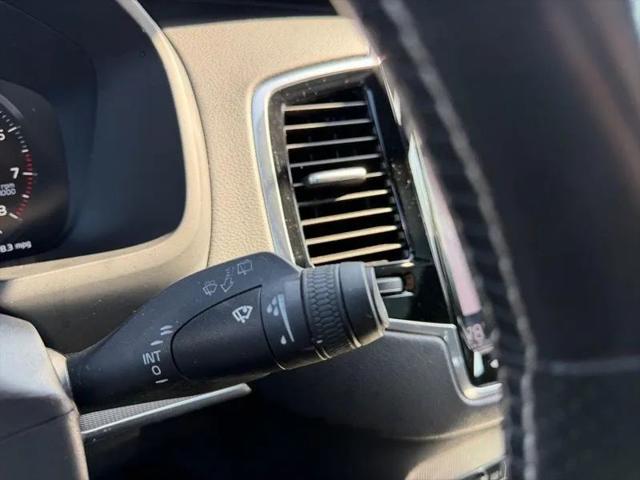 2019 Volvo XC90 T6 R-Design