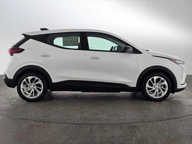 2027 Chevrolet Bolt LT FWD