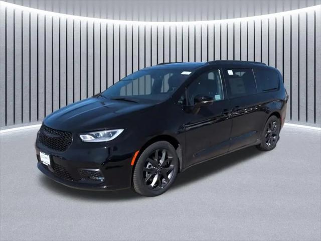 2026 Chrysler Pacifica Limited for sale in Crystal Lake, IL