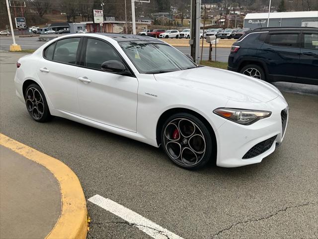 2022 Alfa Romeo Giulia Veloce AWD