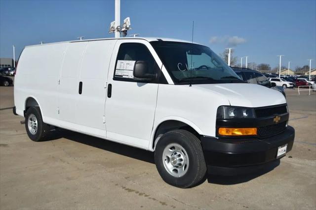 2026 Chevrolet Express Cargo Van 2500 Extended Wheelbase, WT, RWD
