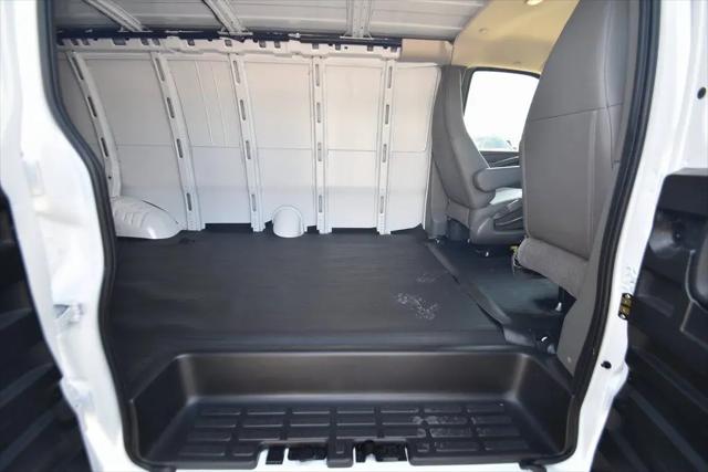 2026 Chevrolet Express Cargo Van 2500 Extended Wheelbase, WT, RWD