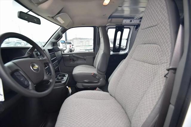 2026 Chevrolet Express Cargo Van 2500 Extended Wheelbase, WT, RWD