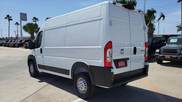 2026 Ram ProMaster Cargo Van Tradesman High Roof 136" WB w/Pass Seat