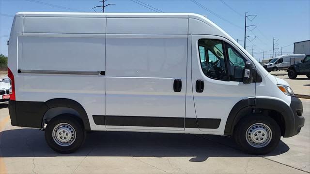 2026 Ram ProMaster Cargo Van Tradesman High Roof 136" WB w/Pass Seat
