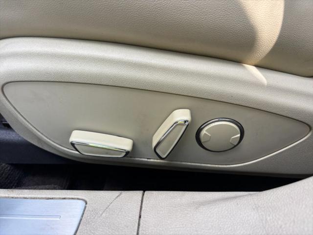 2013 Lincoln MKZ Hybrid Base