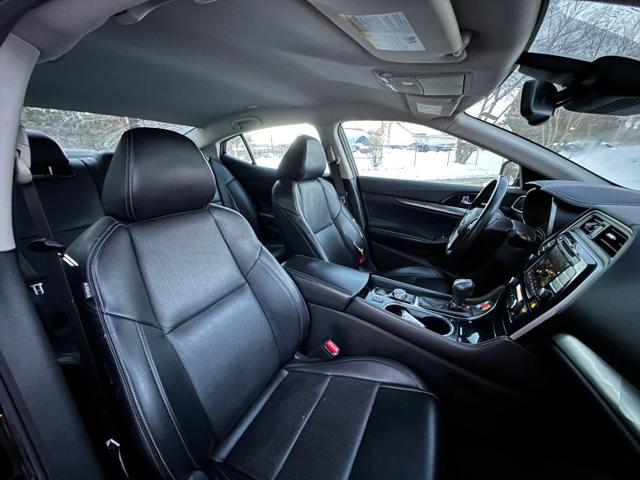 2021 Nissan Maxima SV Xtronic CVT