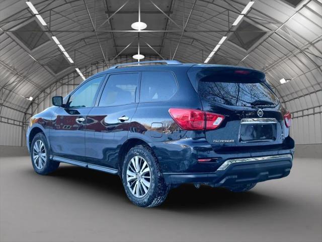 2018 Nissan Pathfinder SV