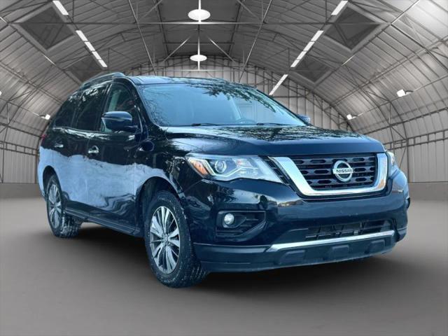 2018 Nissan Pathfinder SV