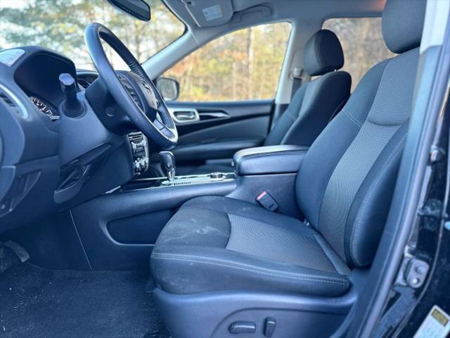 2018 Nissan Pathfinder SV