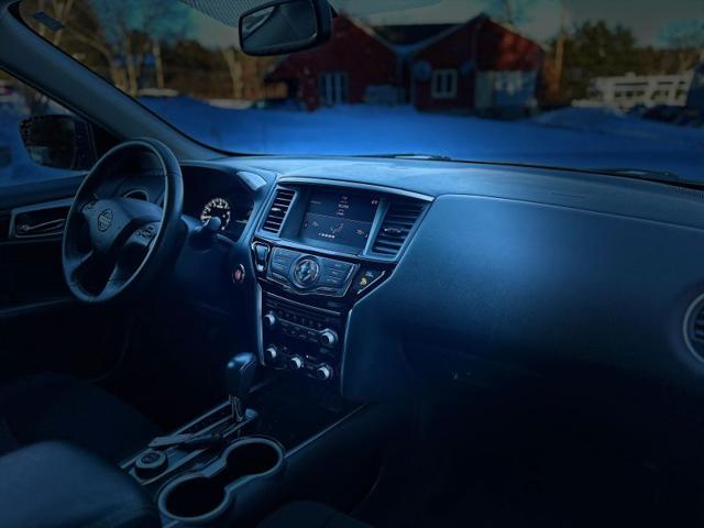2018 Nissan Pathfinder SV