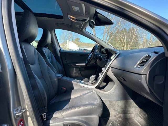 2016 Volvo XC60 T5 Premier