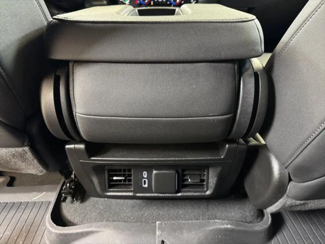 2024 GMC Sierra 1500 2WD Crew Cab Short Box SLT