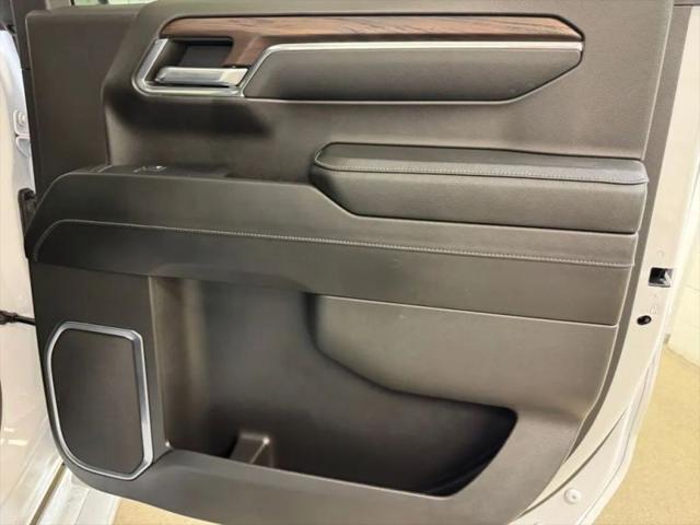 2024 GMC Sierra 1500 2WD Crew Cab Short Box SLT