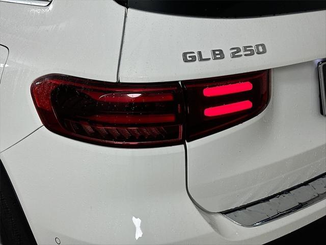 2026 Mercedes-Benz GLB 4MATIC
