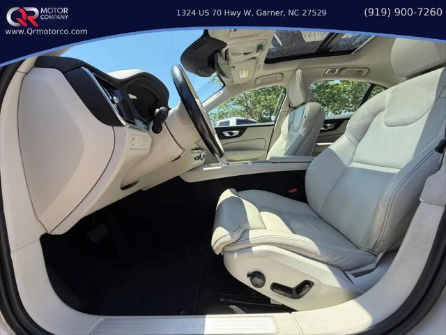 2022 Volvo S60 B5 Inscription